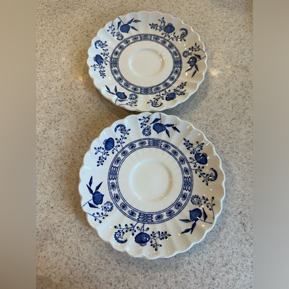 Blue Nordic by J& G Meakin classic blue onion pattern set of 2 cup and Saucers - Picture 10 of 16